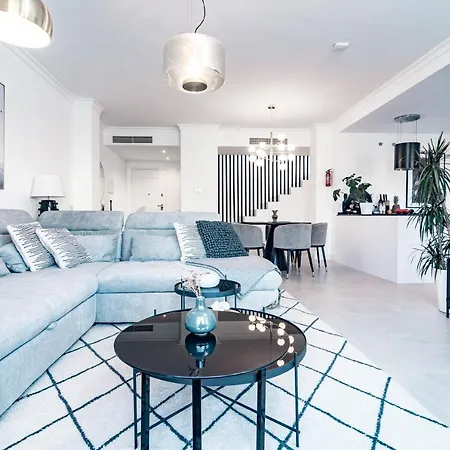 Penthouse With 250 Sqm Roof Terrace Near The 아파트 에스테포나