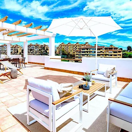 아파트 Penthouse With 250 Sqm Roof Terrace Near The *