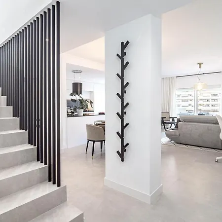 아파트 Penthouse With 250 Sqm Roof Terrace Near The